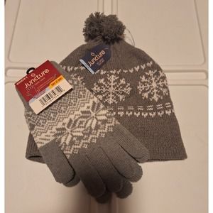 Juncture beanie and gloves NWT